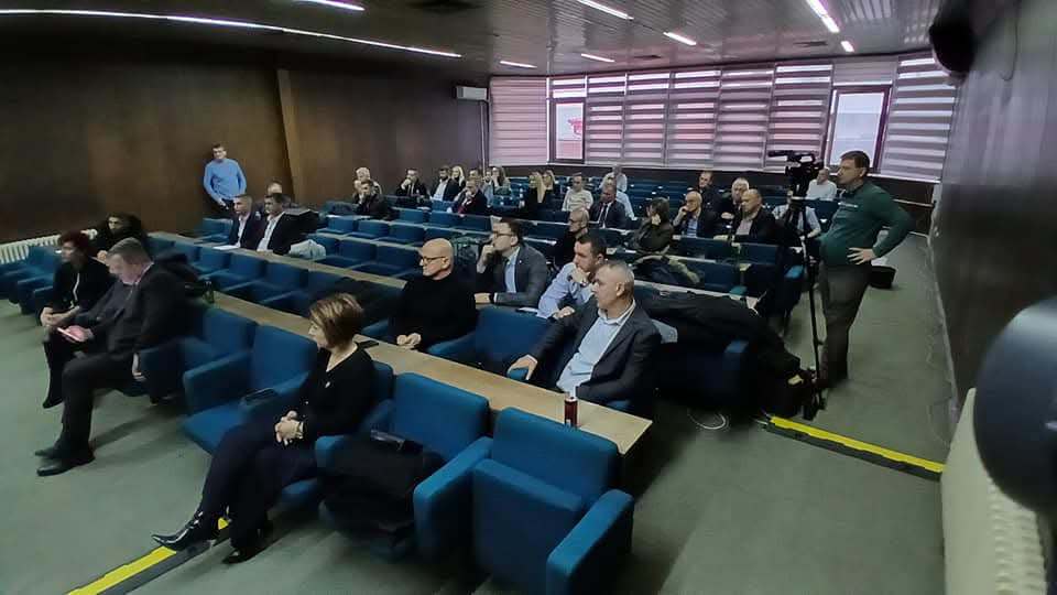 Prva vanredna sjednica GV Lukavac zakazana za 24. decembar u 12 sati