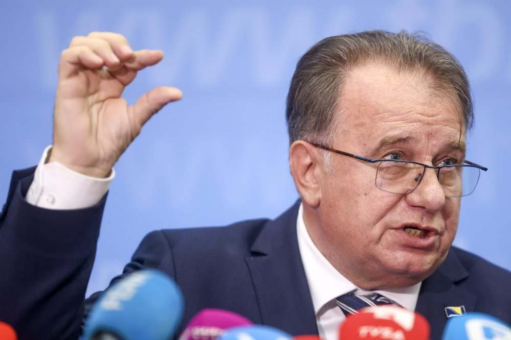 NIKŠIĆ: Povlačenje odluke Vlade FBiH o minimalcu od 1.000 KM nikada nije bila opcija