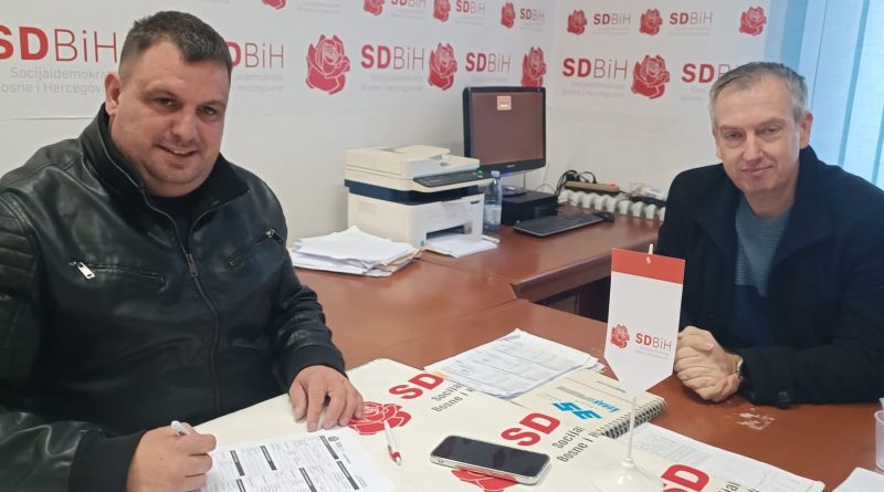 Odlasci vijećnika iz NiP-a Gradačac: Socijaldemokrate im “ukrale” Jasmina Sinanovića