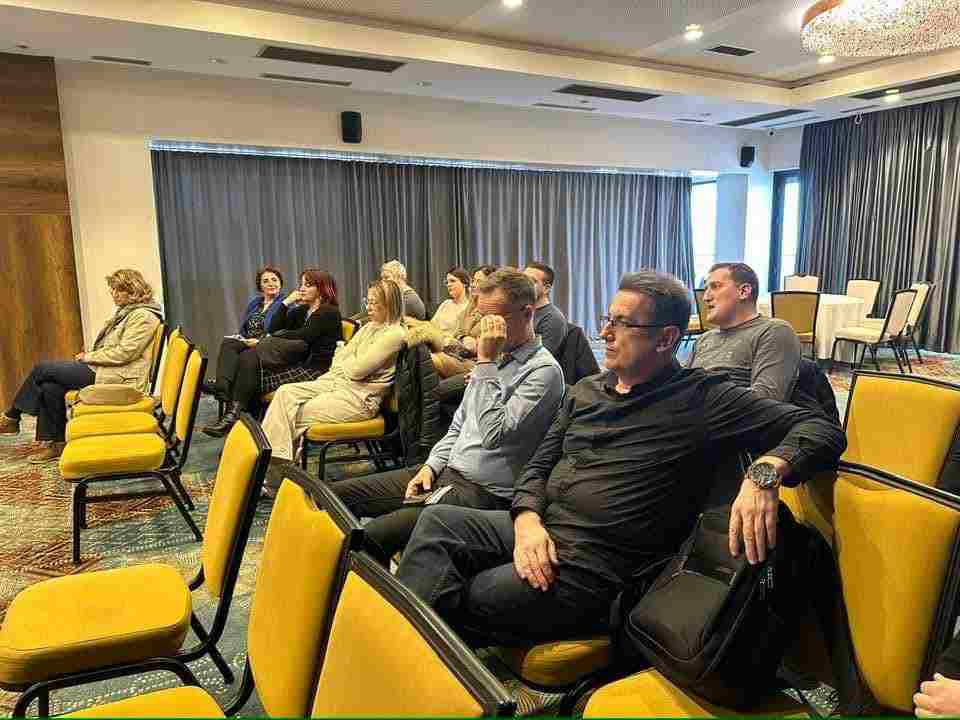 Ljekari iz Lukavca stekli zvanje instruktora prve pomoći