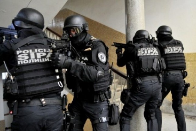 SIPA hapsila u Banjoj Luci: Dodikova povlastica za izlazak iz BiH dolazi uz povlačenje protiv Suda, Tužilaštva i SIPA-e