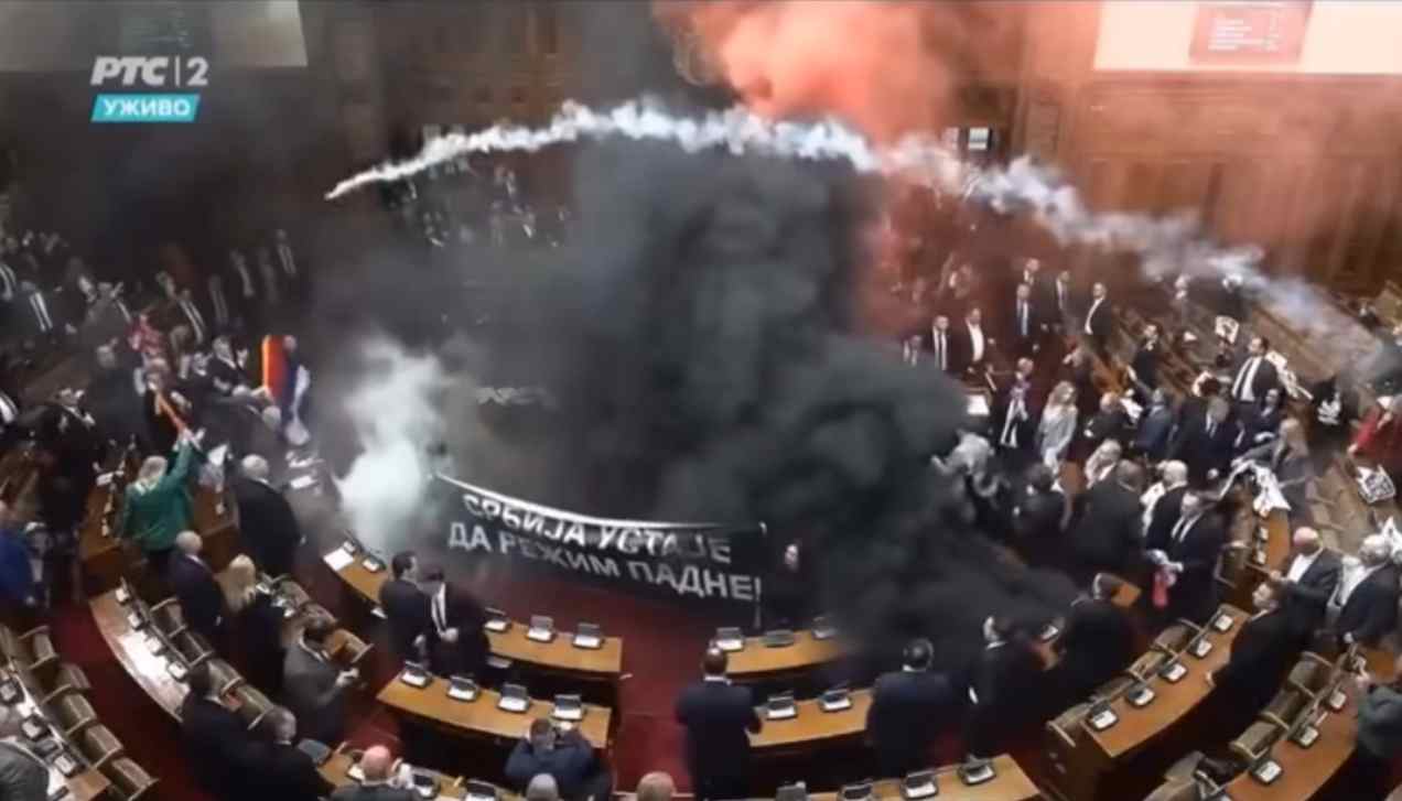 Opasnost od radikalizacije opozicije u diktatorskim sredinama: Ignorisanje opozicije neupitno vodi do ekstremnih mjera