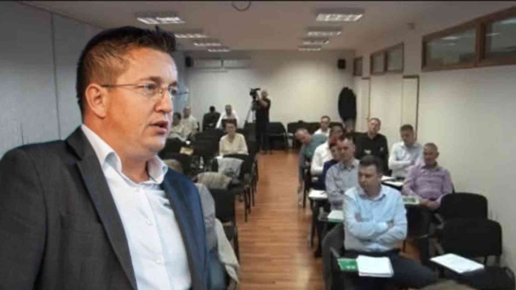 SDA i NiP Banovići: Načelnik Hasanović pokušao blokirati usvajanje budžeta