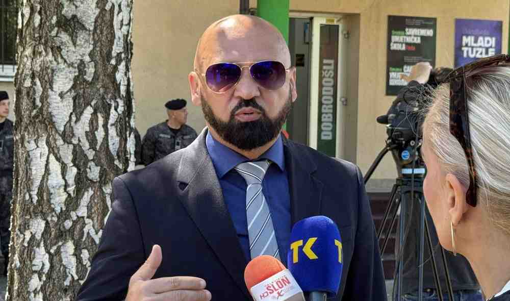 Isak najavljuje mogućnost produženja radnog vijeka policajcima kao rješenje za manjak policajaca