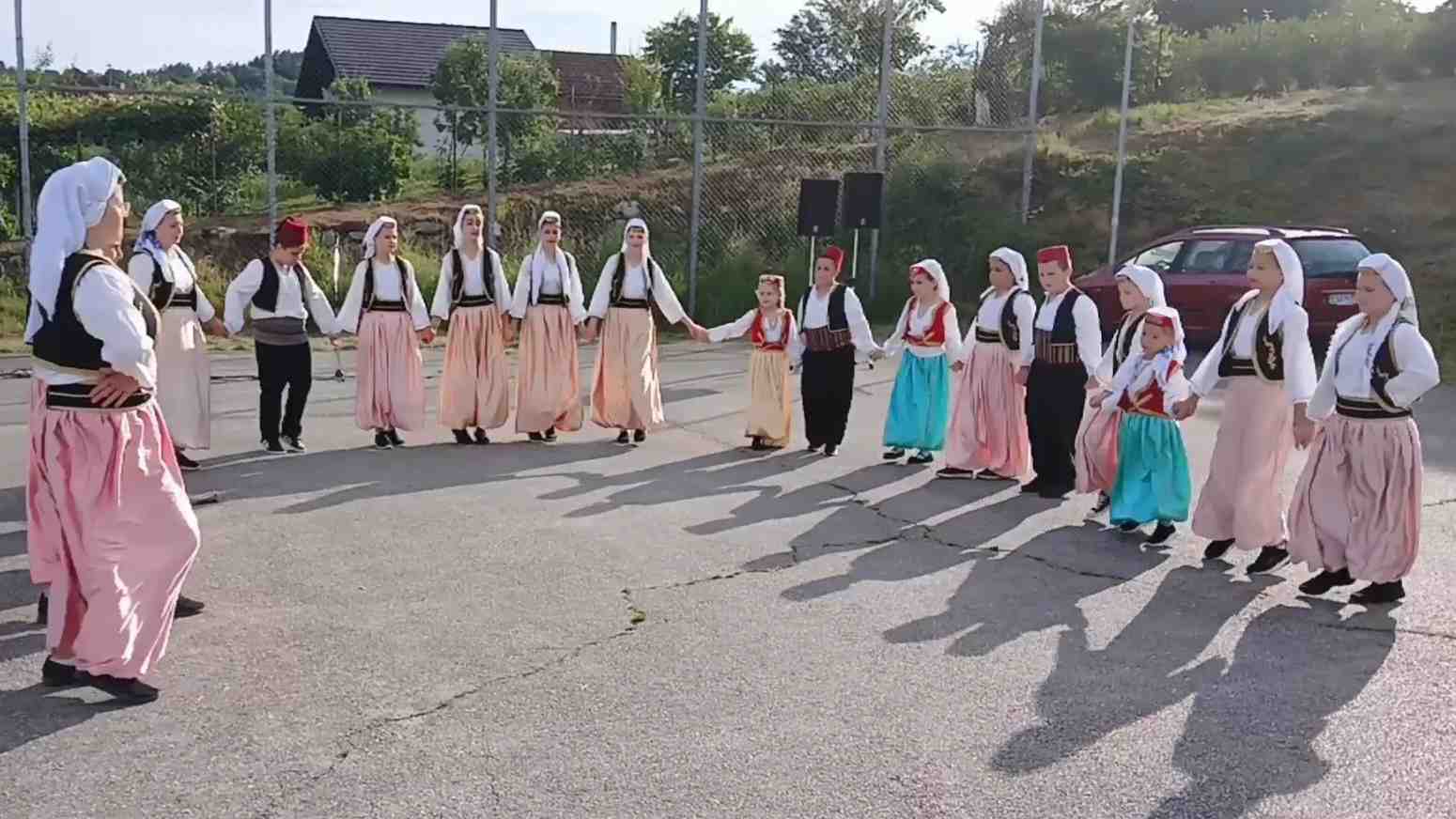 Kulturno-zabavni dio programa u Devetaku, a povodom Dana MZ i oslobođenja Trepala, oduševio građane