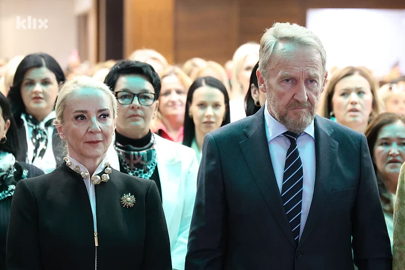 Povratak Bakira Izetbegovića: SDA rizikuje da izgubi više nego što može dobiti