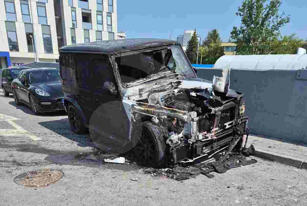 U Tuzli tokom noći izgorio luksuzni Mercedes G klase