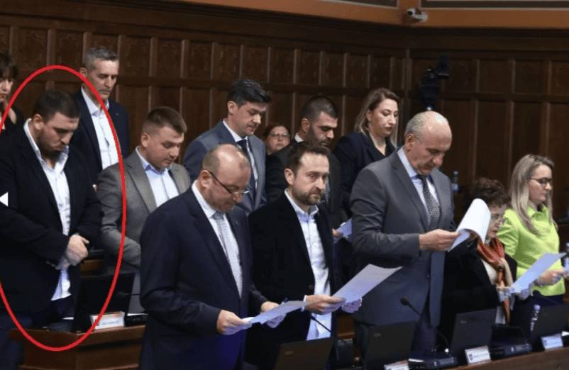 Vijećnik SDA Adi Zahiragić odbio da položi zakletvu: “Zaklinjem se samo Bogu”