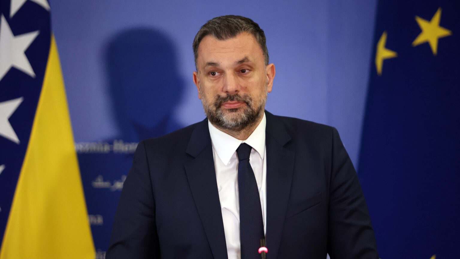 Konaković reagovao na pismo ambasadora i konzula: „Ne mogu nanijeti štetu BiH, ali mogu biti izolovani“