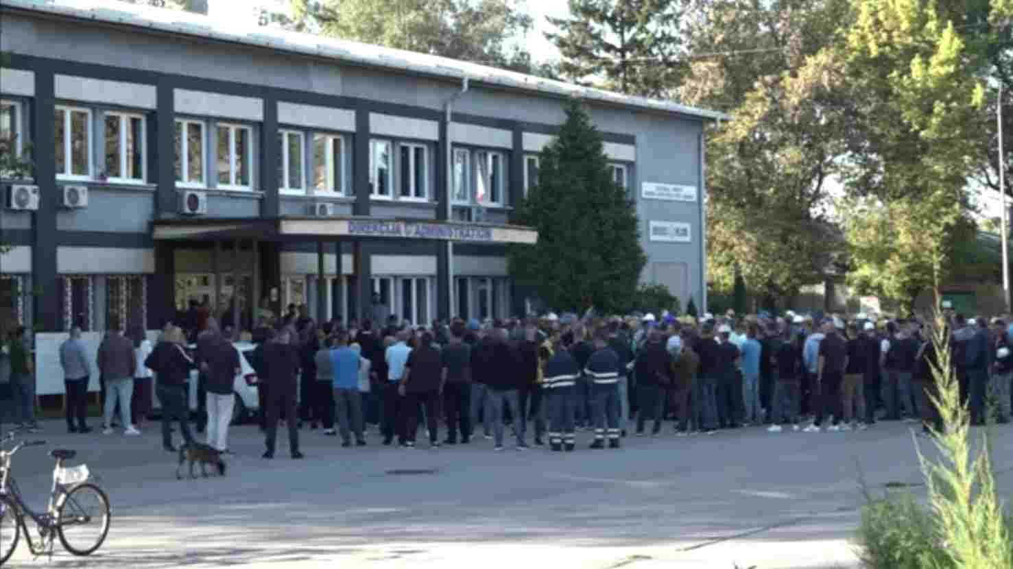 Radnici Koksare Lukavac za 1. oktobar najavili štrajk upozorenja