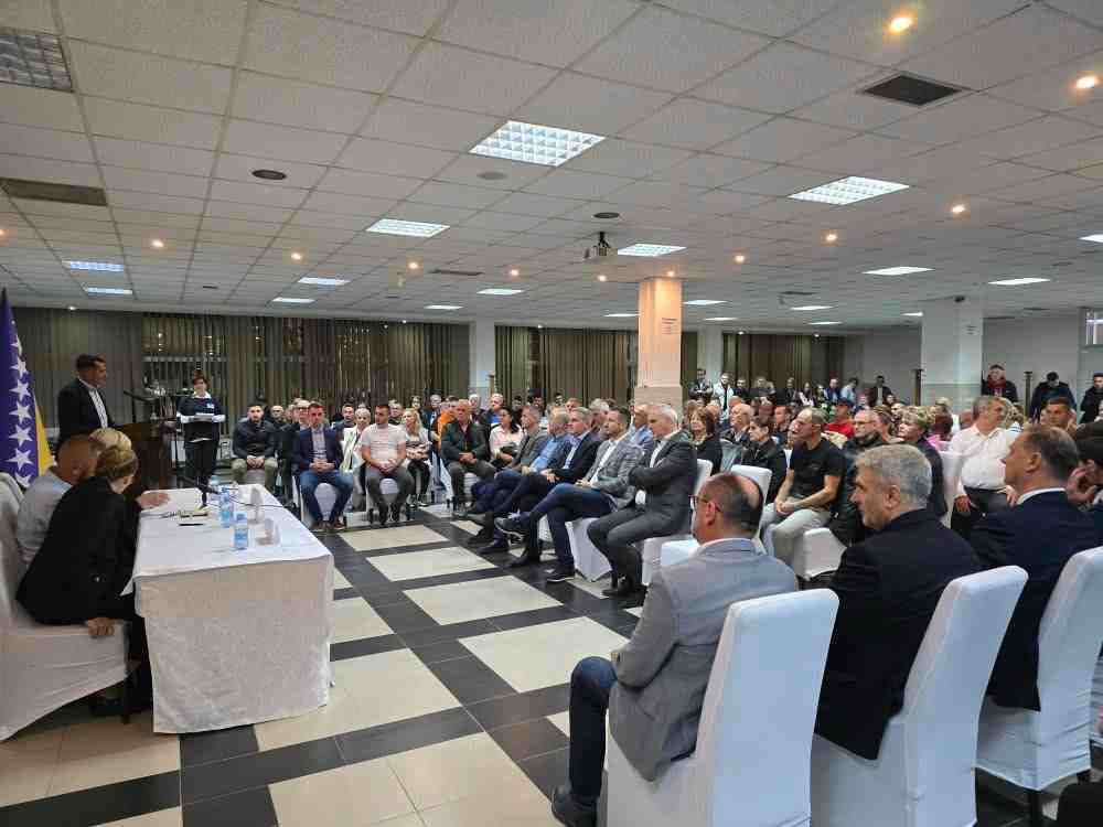 c1_20251026_10485901