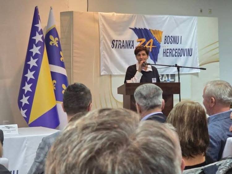 c1_20251026_10490697