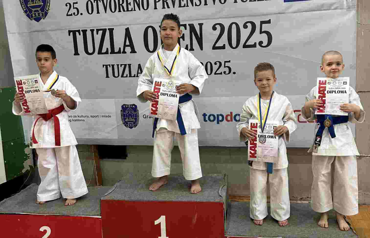 Sjajan nastup karatista „Sensei Mehmed Halilović“ na turniru u Tuzli