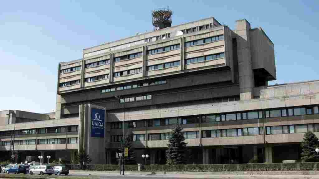 Država bez sluha: BHRT pred gašenjem, institucije kulture bez plate
