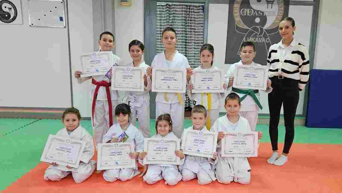 Uspješno polaganje za učenička zvanja u KBS „Master“ Lukavac