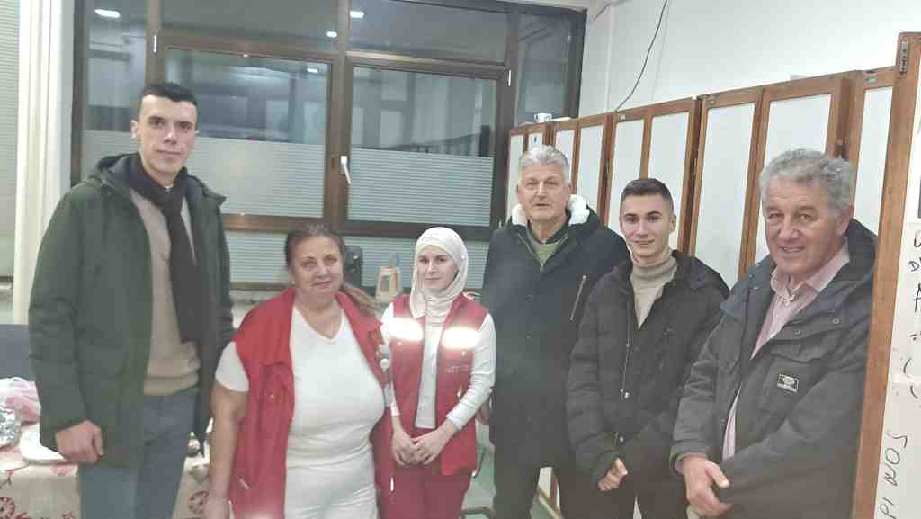 Predstavnici Grada Lukavca i ove godine obišli dežurne službe u novogodišnjoj noći