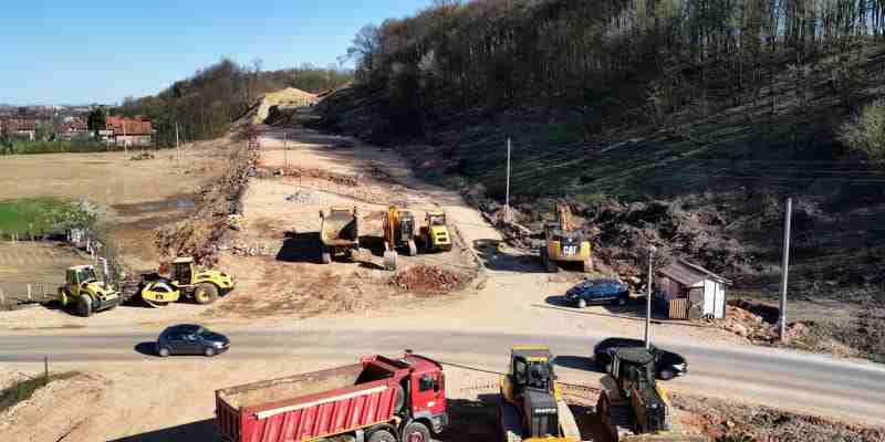 NAPREDUJU RADOVI NA KLJUČNOJ TRASI: Tuzla – Sarajevo dobija savremeniju brzu cestu