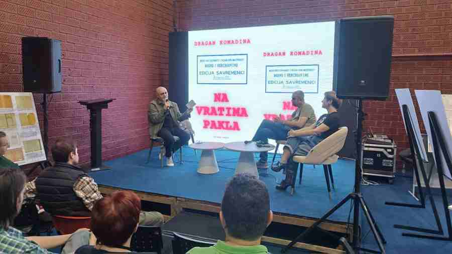 Promovisana knjiga „Na vratima pakla“ Dragana Komadine na Sarajevskom sajmu knjige