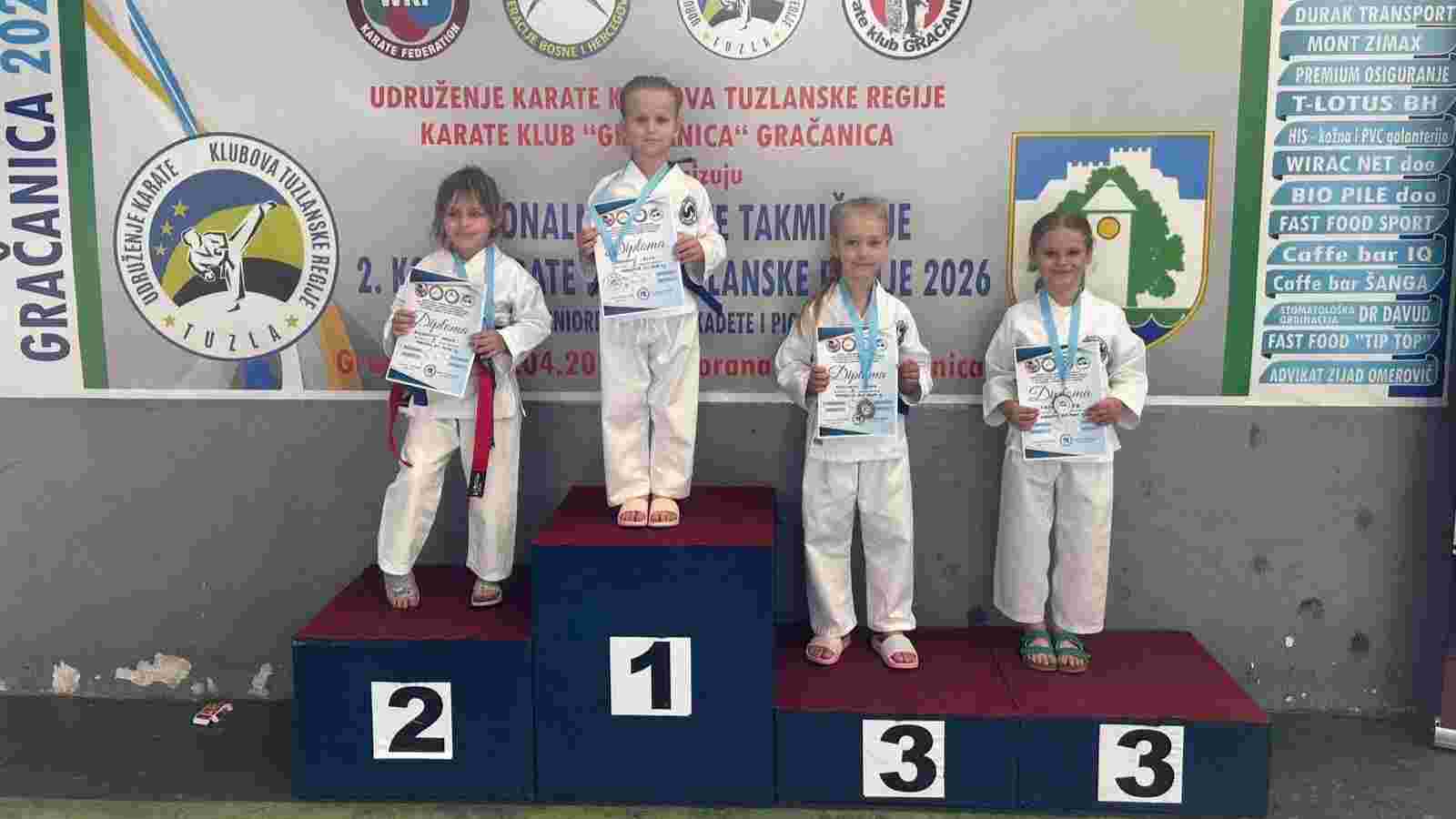 KK “Sensei Mehmed Halilović” Turija osvojio 20 medalja na 2. kolu Karate lige Tuzlanske regije – FOTO GALERIJA