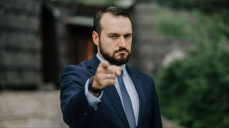 Čavalić napušta SBiH i prelazi u NiP? Politički zaokret federalnog zastupnika