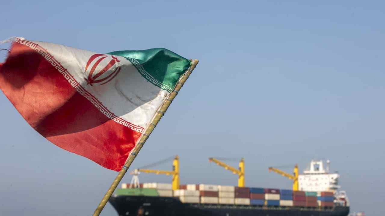 Iran i Oman blizu dogovora o ponovnom otvaranju Hormuškog moreuza: Privremeni sporazum mogao bi smiriti tenzije u regiji