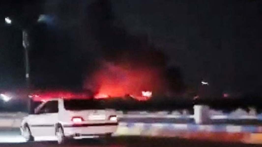 IRAN UZVRATIO NAKON AMERIČKIH NAPADA: Rakete i dronovi prema američkim bazama u Bahreinu i Kuvajtu, raste strah od šireg sukoba