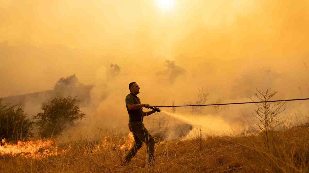 EU šalje helikoptere i vatrogasce u Srbiju zbog velikih požara
