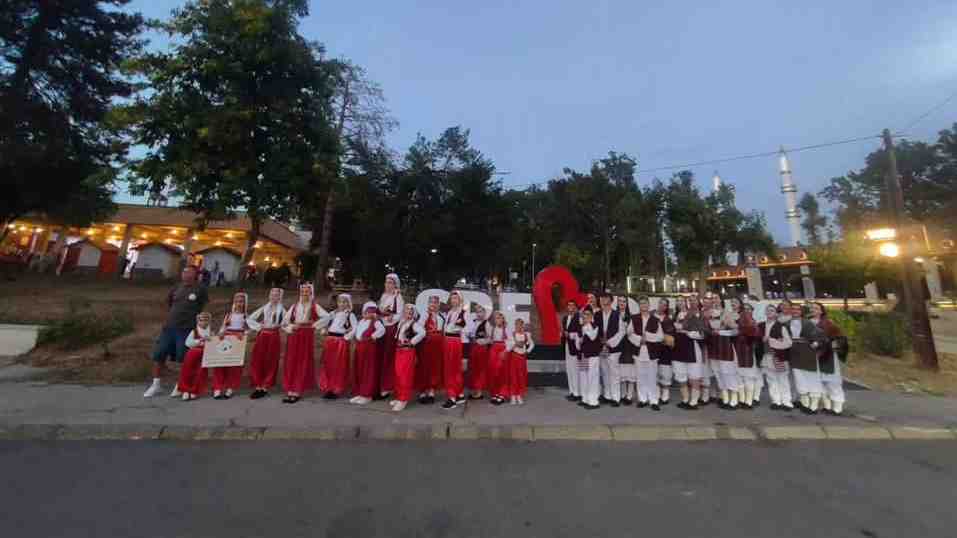 KUD „27. Juli“ Prokosovići nastupio na smotri folklora „Srebrenik 2026“ – FOTO