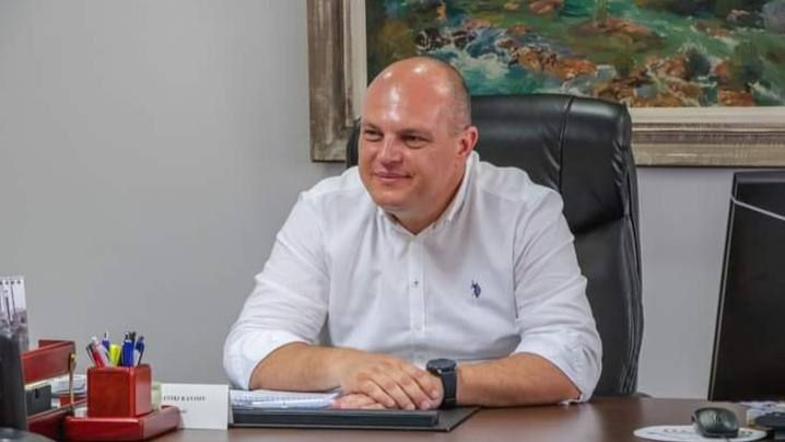 Šest savjetnika u kabinetu bivšeg premijera USK: Stručna potreba ili politička raspodjela?