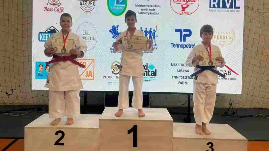 KBS „MASTER“ LUKAVAC OSVOJIO 10 MEDALJA NA MEMORIJALU MEHMED HALILOVIĆ