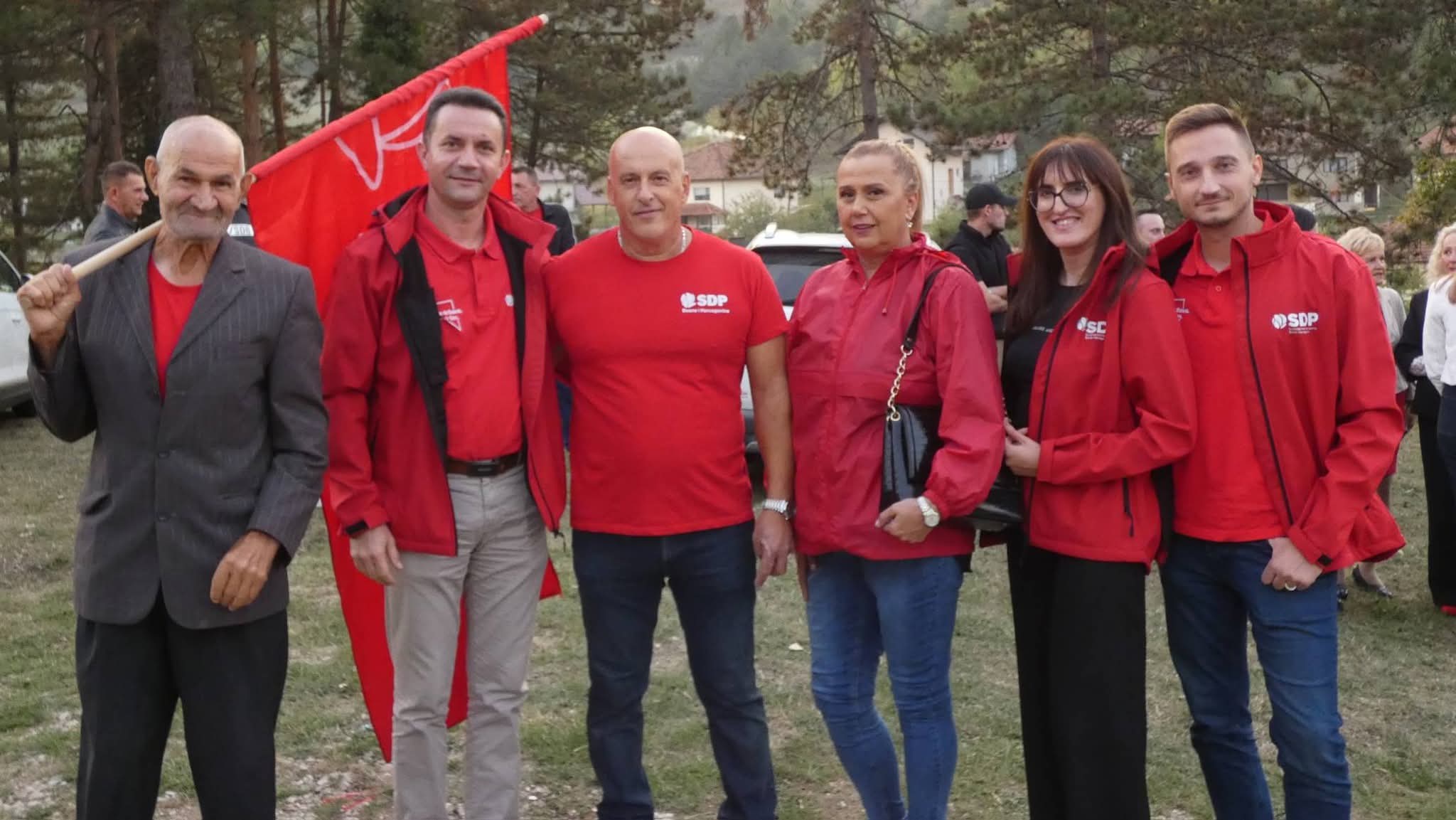 SDP BiH U KRUŠEVICI OKUPIO OKO 200 ČLANOVA I SIMPATIZERA: „JEDNA DRŽAVA – JEDAN TIM“