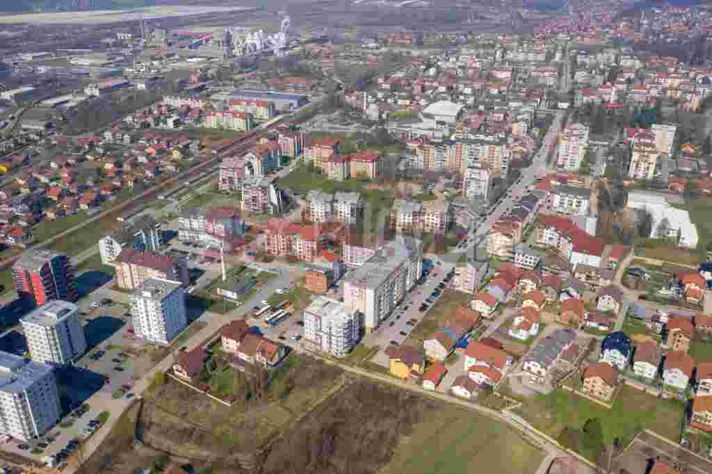 LUKAVAC OBILJEŽIO DAN GRADA: Svečana akademija, sport i program za građane, večeras koncert Enesa Begovića